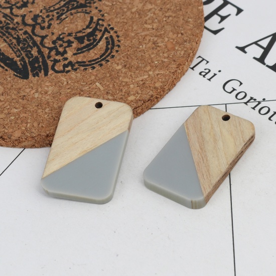 Picture of Natural Wood Effect Resin Pendants Rectangle Gray 3.3cm x 2.1cm, 2 PCs