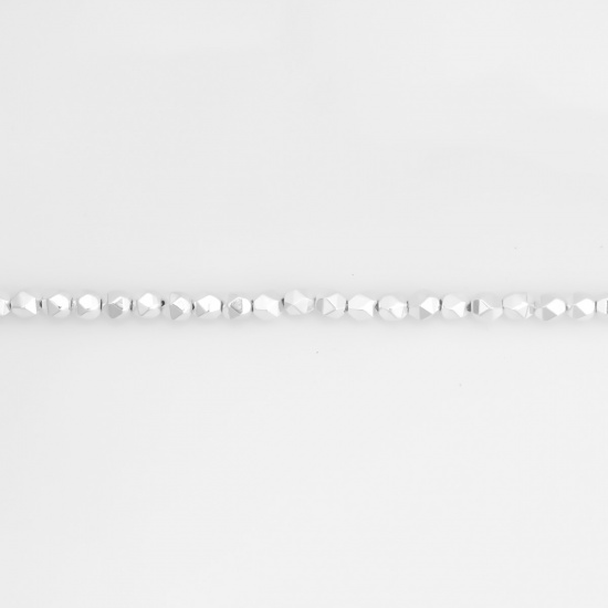 Immagine di (Grado B) Ematite ( Naturale ) Perline Poligono Argento Come 4mm x 4mm, Foro:circa 0.6mm, 39.5cm L unghezza, 1 Filo (Corca 96 Pz/ Sfilza)