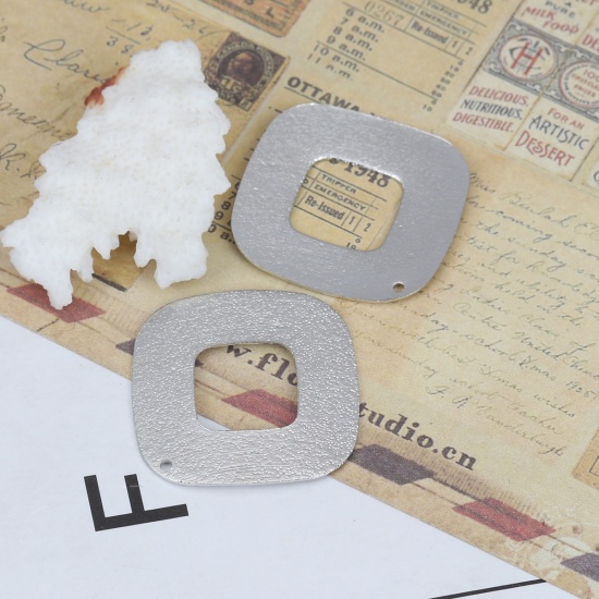 Image de Pendentifs en Laiton Losange Argent Mat Texture Amas Stellaire 35mm x 35mm, 5 Pcs