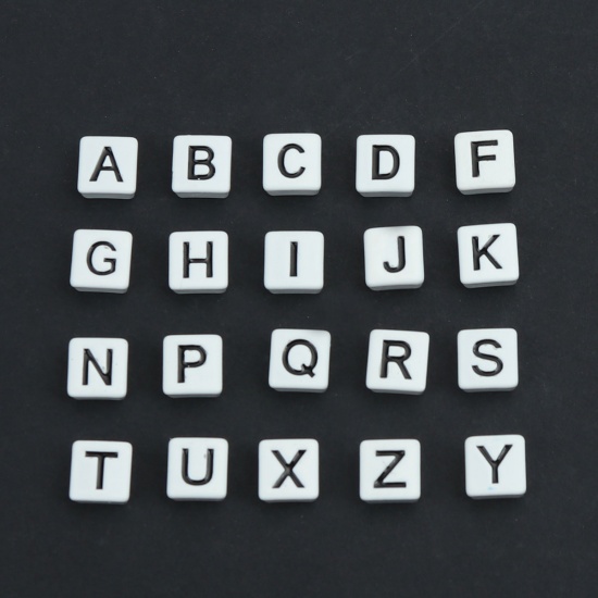 Immagine di Lega di Zinco Perline Quadrato Nero & Bianco Lettera Maiuscola Scolpisce Lettere " A " Smalto Circa 8mm x 8mm, Foro:Circa 1.1mm, 10 Pz