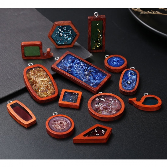 Picture of Sandalwood Ocean Jewelry Open Back Bezel For Resin Brown Red Whale Animal 25mm x 15mm, 1 Piece