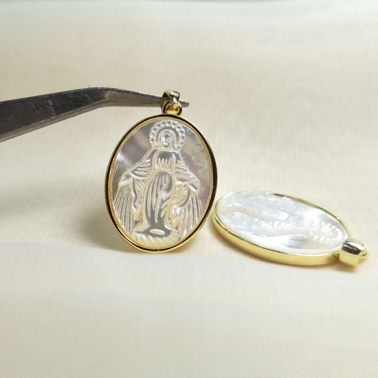 Picture of Zinc Based Alloy & Natural Shell Religious Charms Gold Plated Oval Creamy-White Virgin Mary 12.8mm x 10mm, 1 Piece