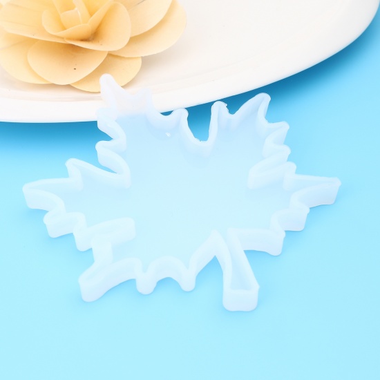 Immagine di Silicone Muffa della Resina per Gioielli Rendendo Foglia d'Acero Bianco 10cm x 9.2cm, 1 Pz