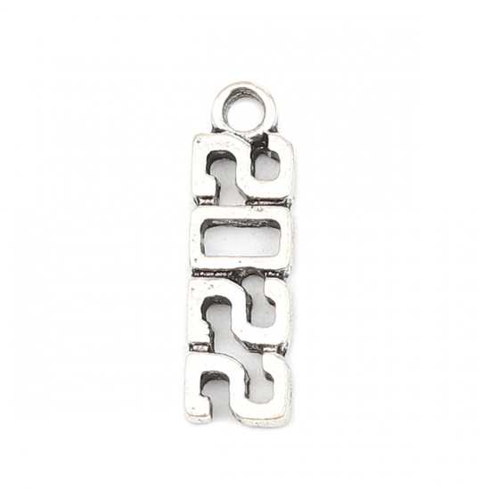 Immagine di Zinc Based Alloy Year Charms Number Antique Silver Color Message " 2022 " 20mm x 6mm, 50 PCs
