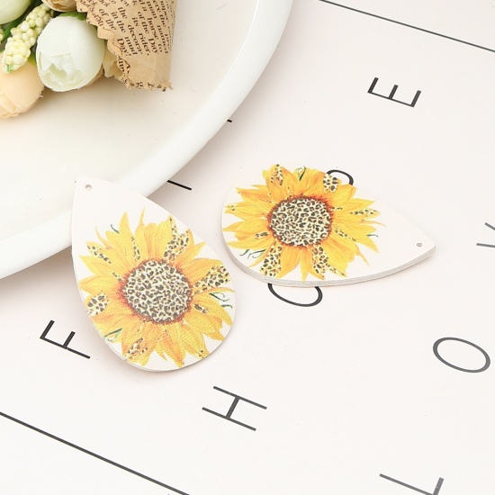 Picture of PU Leather Pendants Drop White & Yellow Sunflower 57mm x 37mm, 5 PCs