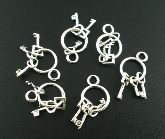 Image de 30 Pendentifs Breloques Charm Clé/Clef 27x12mm