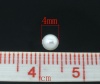 Bild von milchig Halbkreis Acryl Perlen zum kleben 4mm verkauft eine Packung mit 4000