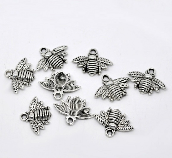 Picture of Antique Silver Color Bee Charm Pendants 21x16mm, sold per packet of 50