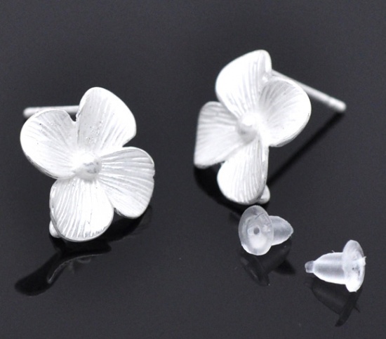 Picture of Brass Ear Post Stud Earrings Findings Flower Silver Plated W/ Loop 14mm( 4/8") x 14mm( 4/8"), Post/ Wire Size: (18 gauge), 10 PCs                                                                                                                             