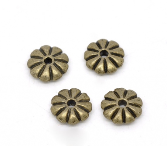 Immagine di Lega di Zinco Separatori Perline Fiore Bronzo Antico Placcato Modello Disegno Circa 7.0mm x 7.0mm, Foro:Circa 1.3mm, 100 Pz