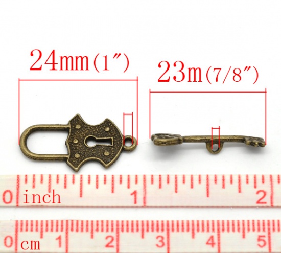 Picture of Zinc Based Alloy Toggle Clasps Lock & Key Antique Bronze 24mm x 13mm 23mm x 8mm, 30 Sets