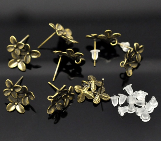 Picture of Brass Ear Post Stud Earrings Findings Triple Flower Antique Bronze W/ Loop 15mm( 5/8") x 14mm( 4/8"), Post/ Wire Size: (21 gauge), 10 PCs                                                                                                                     