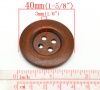 ウッド ボタン 円形 薄い赤褐色 4つ穴 4cm 直径、 30 個 の画像