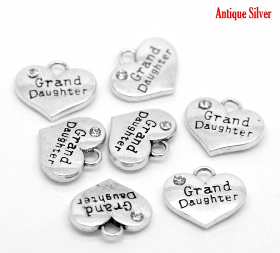 Immagine di Lega + Strass Charm Ciondoli Cuore Argento Antico Lettere Disegno Messaggio Granddaughter Intagliato Bianco Strass 16.0mm x 14.0mm, 20 Pz