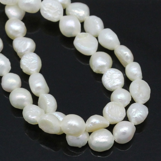 Immagine di Perla Perline Irregolare Naturale Circa 5mm x 5mm-9mm x 6mm Foro: Circa 0.5mm lunghezza:37.0cm 1 Filo （Circa65 Pezzi/Treccia)