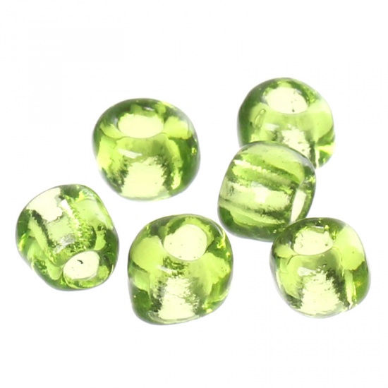 Picture of 6/0 Glass Seed Beads Round Rocailles Grass Green About 4mm Dia, Hole: Approx 1mm,450 Grams(Approx 6000PCs/Bag)