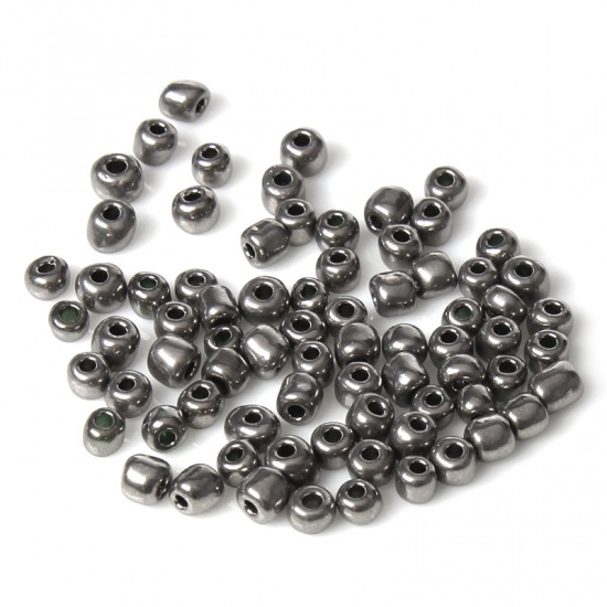 Picture of 6/0 Glass Seed Beads Round Rocailles Silver-gray About 4mm Dia, Hole: Approx 1mm, 450 grams(Approx 6000PCs/Bag)