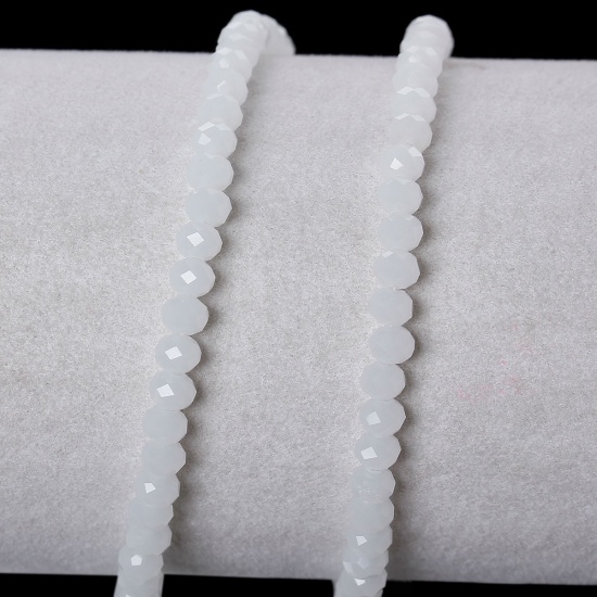Image de Perles en Verre Forme Rond Blanc à facettes 4mm x 3mm, Tailles de Trous: 0.5mm, 2 Enfilades ( 45cm Long/Enfliade, Environ 145PCs/Enfilade )