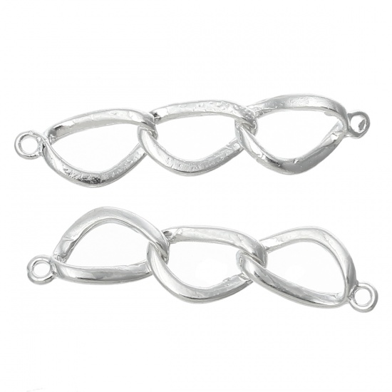 Immagine di Ottone Connettore Accessori Triangolo Argento Placcato 26mm x 6mm, 10 Pz