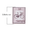 ウッド 木製 装飾パーツ 郵便切手 自転車 ピンク 文字 " Sample 10 " 38mm x 30mm、 30 個 の画像