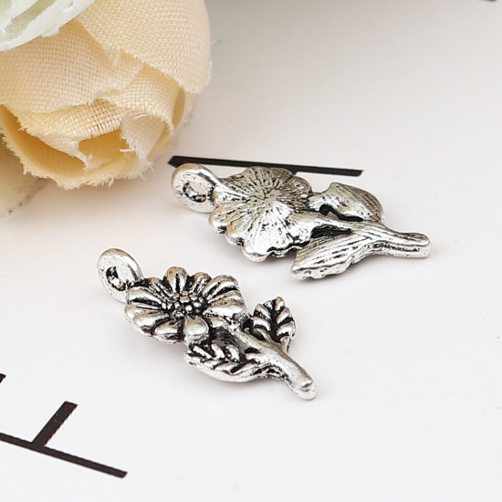 Picture of Zinc Based Alloy Charms Chrysanthemum Flower Antique Silver Color 21mm x 10mm, 100 PCs