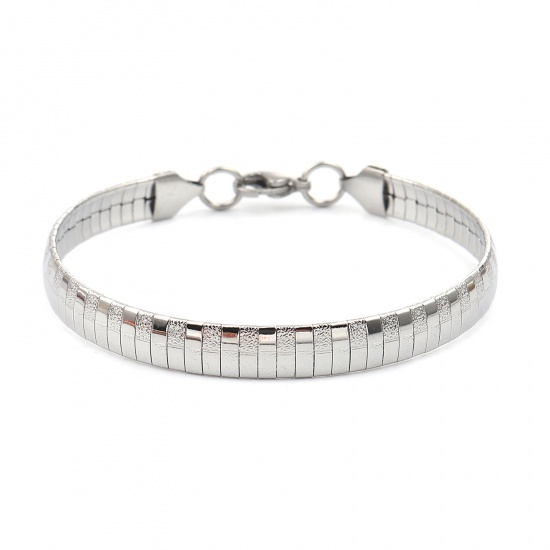 Picture of 304 Stainless Steel Bracelets Silver Tone Rectangle Carved Pattern 20.5cm(8 1/8") long, 1 Piece