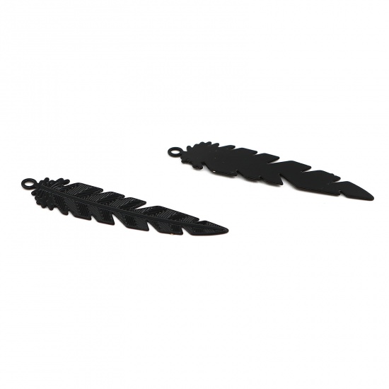 Image de Breloques Estampe en Filigrane en Laiton Plume Noir 35mm x 8mm, 30 Pcs