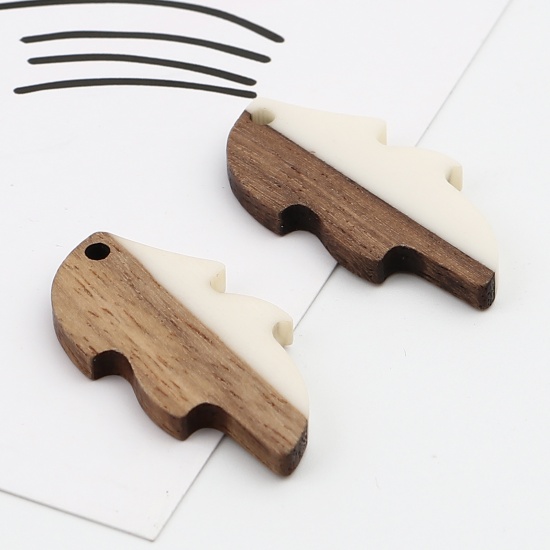 Picture of Resin Natural Wood Effect Resin Pendants Leaf Creamy-White 32mm x 16mm, 5 PCs