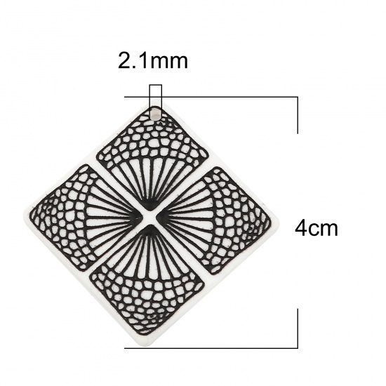 Immagine di Resina Ciondoli Rombo Nero & Bianco 40mm x 40mm, 3 Pz