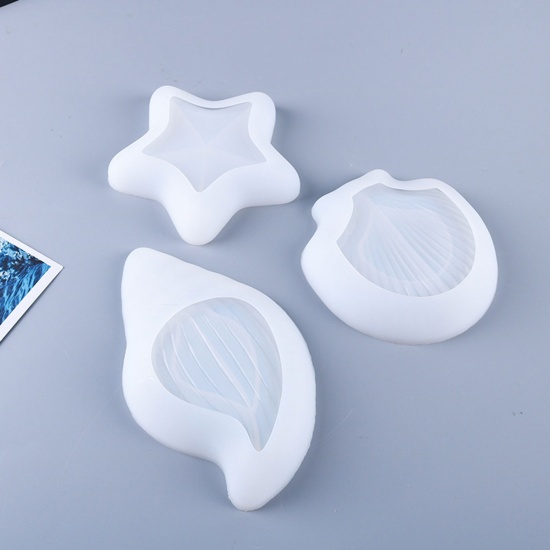 Picture of Silicone Ocean Jewelry Resin Mold For Jewelry Making Saucer Shell White 15.5cm x 14.7cm, 1 Piece