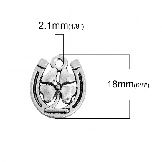 Immagine di Lega di Zinco Charm Ciondoli A Forma di U Argento Antico Foglia di Trifoglio Scolpito Filigrana 18mm x 15mm , 30 Pz