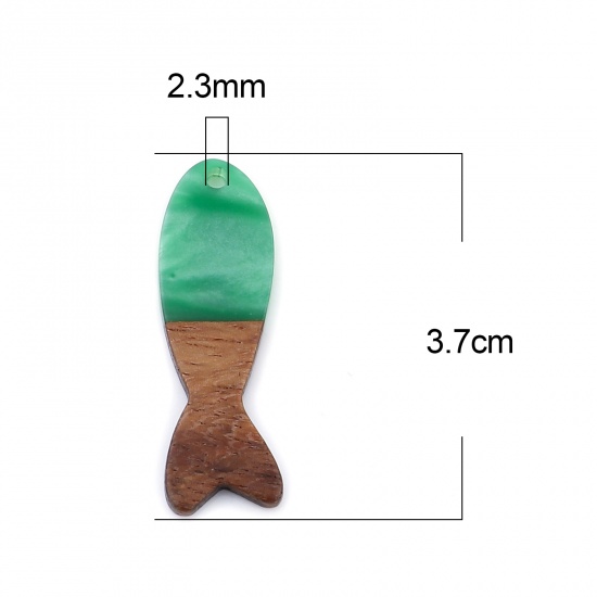 レジン+ウッド 木目調樹脂 ペンダント 魚 緑 3.7cm x 1.2cm、 3 個 の画像