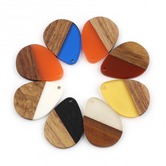 Picture of Resin & Wood Wood Effect Resin Pendants Drop At Random Color 35mm x 26mm, 5 PCs