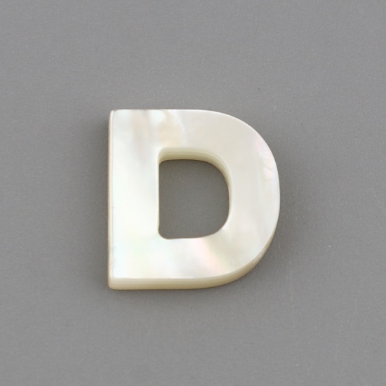 シェル ビーズ レター オフホワイト 文字内容" D " 約 9mmx 9mm、 穴： 0.5mm、 1 個 の画像