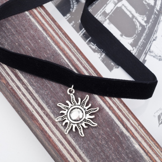 Picture of New Fashion Black Velveteen Handmade Choker Necklace Antique Silver Sun Pendant 35cm(13 6/8") long, 1 Piece