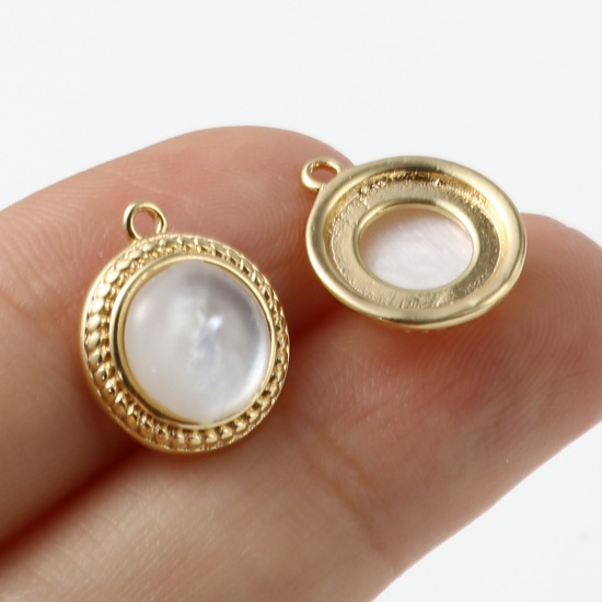 Imagen de Concha + Latón Colgantes Charms Ronda 18K Oro Real Chapado Blanco 14mm x 12mm, 2 Unidades