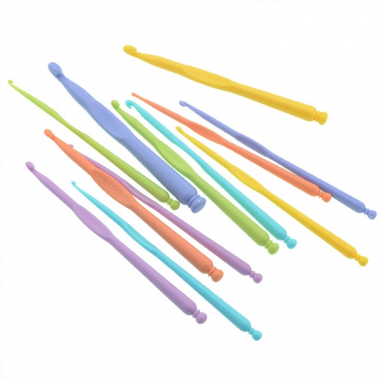 Picture of 2mm - 6mm Acrylic Crochet Hooks Needles At Random Color Mixed 1 Set ( 12 PCs/Set)