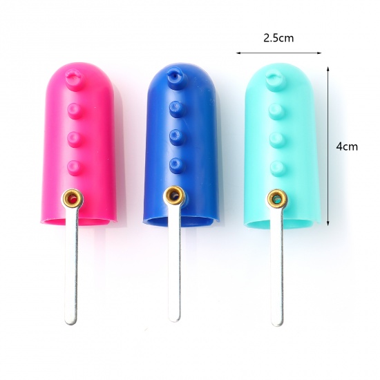 Picture of Plastic Sewing Ring Thread Cutter Finger Blade Embroidery Sewing Tools At Random Color 4cm x 2.5cm, 1 Piece
