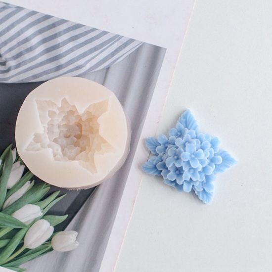 Immagine di Silicone Muffa della Resina per Gioielli Rendendo Fiore Bianco 6cm Dia. 1 Pz