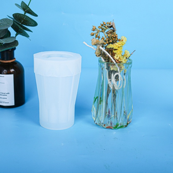 Immagine di Silicone Muffa della Resina per Gioielli Rendendo Vaso Bianco 10.5cm x 7cm, 1 Pz