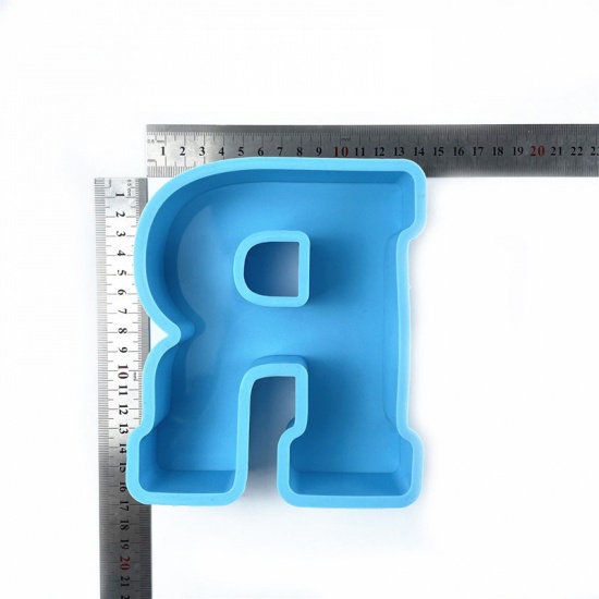 Immagine di Silicone Muffa della Resina per Gioielli Rendendo Lettera Lettere " R " Blu 16.3cm x 13.5cm, 1 Pz