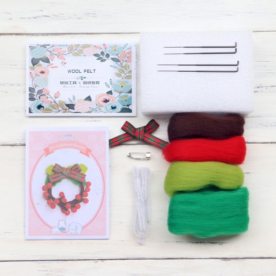 Picture of Felt Neddle Felting Wool Felt Tools Craft Accessories Christmas Wreath Multicolor 6.5cm x 6cm, 1 Set