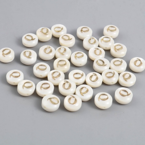 Picture of Shell Loose Beads Flat Round Creamy-White Initial Alphabet/ Capital Letter Pattern Message " Q " About 8mm Dia, Hole:Approx 1.1mm, 10 PCs
