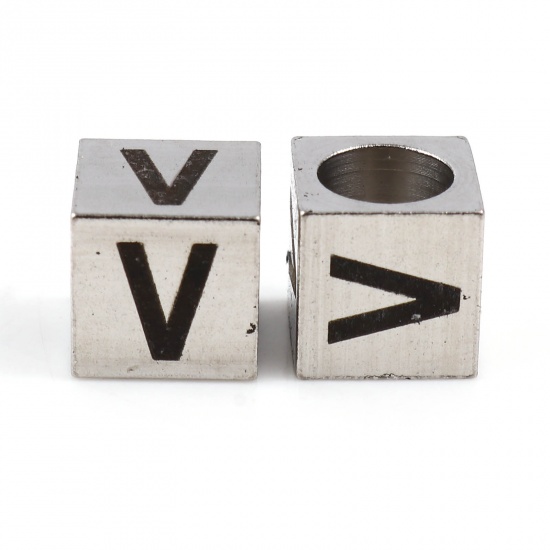 Image de Perles pour DIY Fabrication de Bijoux en 304 Acier Inoxydable Carré Argent Mat Noir Alphabet Initial/ Lettre Majuscule Message " V" 7mm x 7mm, Trou: env. 5.1mm, 1 Pièce