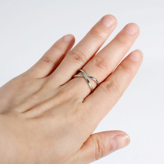 Bild von Modisch Uneinstellbar Ring X Form Silberfarbe 16.1mm（US Größe:5.5) 1 Stück