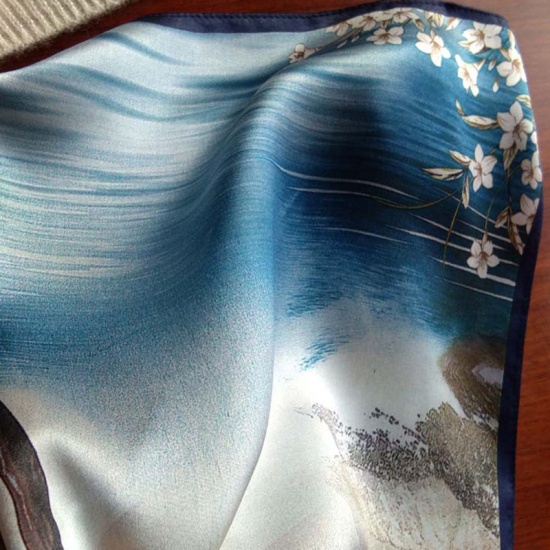 Immagine di Blue - Real Silk Printed Women's Square Scarf Kerchief Bandanas 55x55cm, 1 Piece