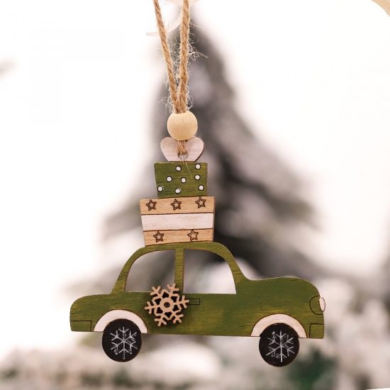 Immagine di Wood Christmas Hanging Decoration Green Gift Box Car 8.5cm x 7.5cm, 1 Piece