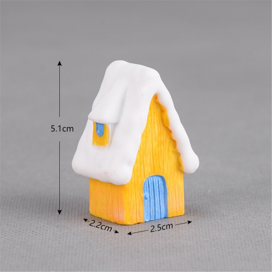 Immagine di Resin Christmas Micro Landscape Miniature Decoration Yellow House 5.1cm x 2.5cm, 1 Piece