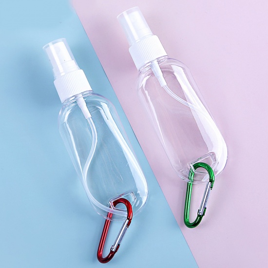 Immagine di 50ml Transparent PETG Empty Refillable Container Portable Spray Bottle with Random Color Carabiner Hook 13.2x4.2cm, 1 Piece