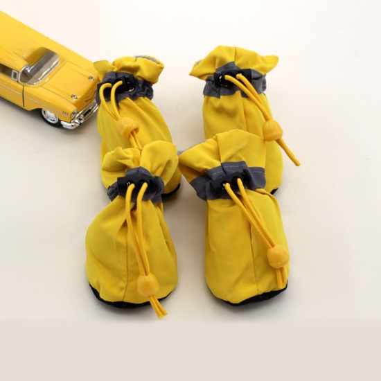 Bild von Gelb - atmungsaktive wasserdichte rutschfeste weiche Sohle Haustier Regen Stiefel Regenschuhe 4Stk. 4,2x3.6cm, 1 Set